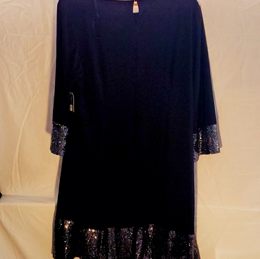 Jessica Howard Black and Silver Tunic Dress